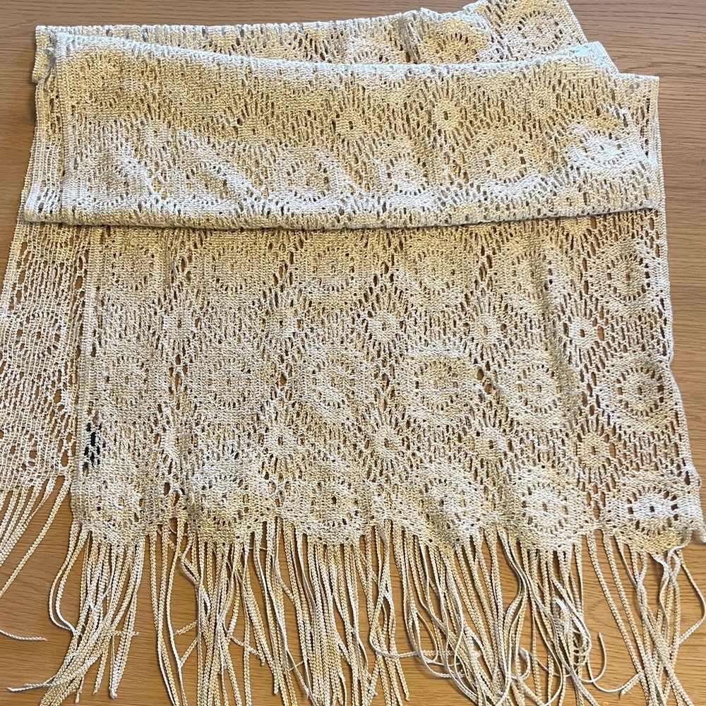 Vintage Fringe Piano Shawl - Gold and Cream Woven